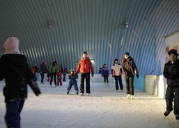 Děkovacího buslení se v konici zúčastnilo asi sto koledníků Tříkrálové sbírky 2019.